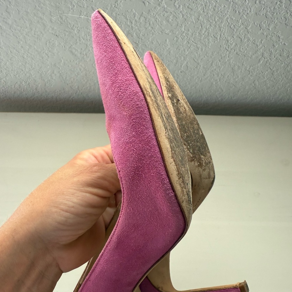 Manolo Blahnik BB90 Magenta Suede Pointed Toe Pumps sz: 6 1/2 - Picture 15 of 16